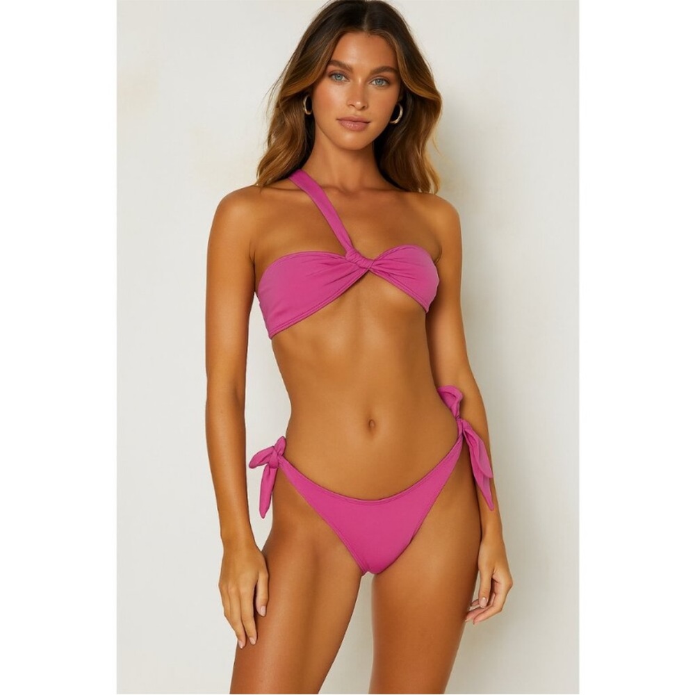 Frederick’s of Hollywood M Bikini Swimsuit Pink